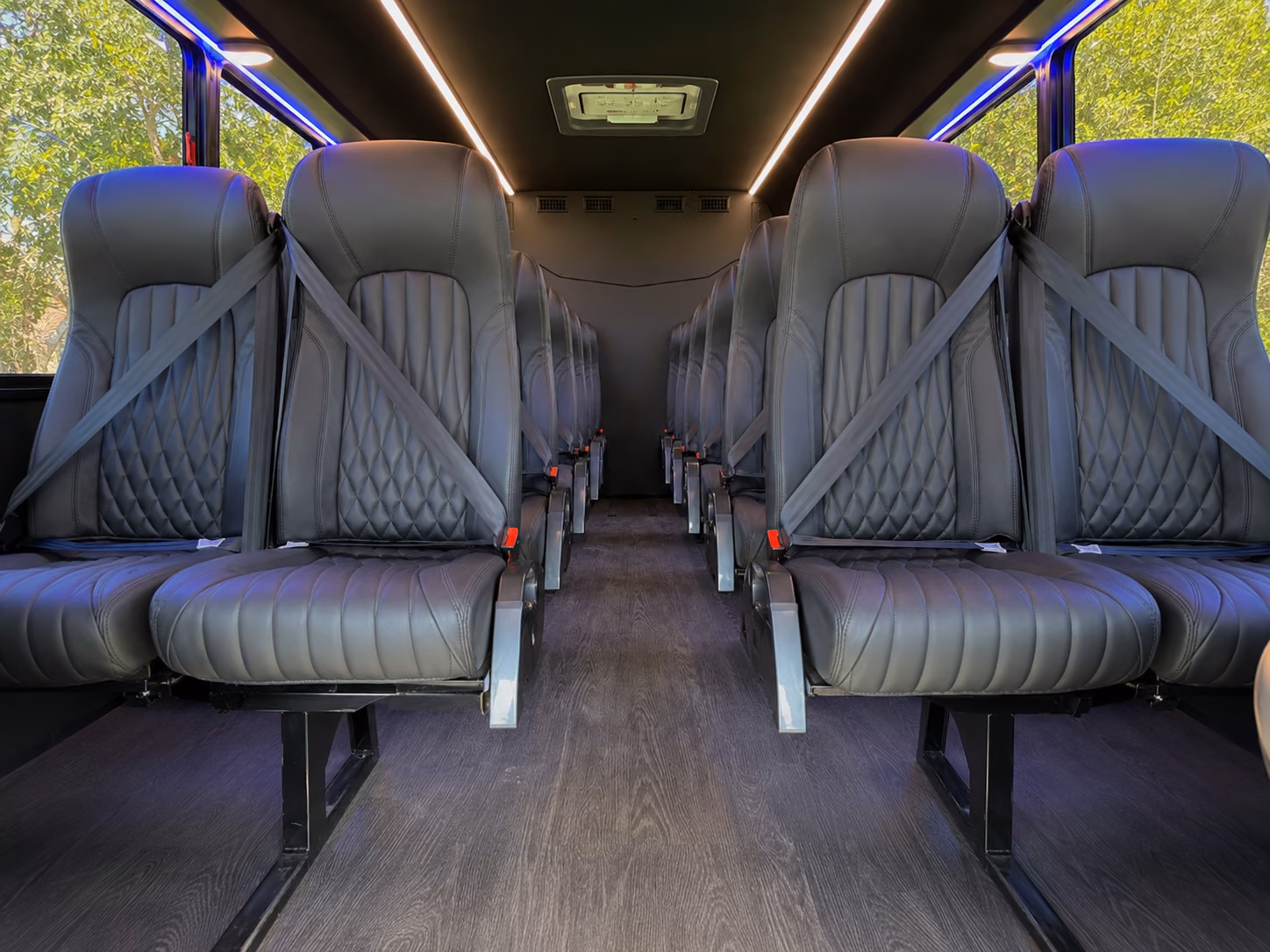 delray beach school bus rentals for field trips and class outings