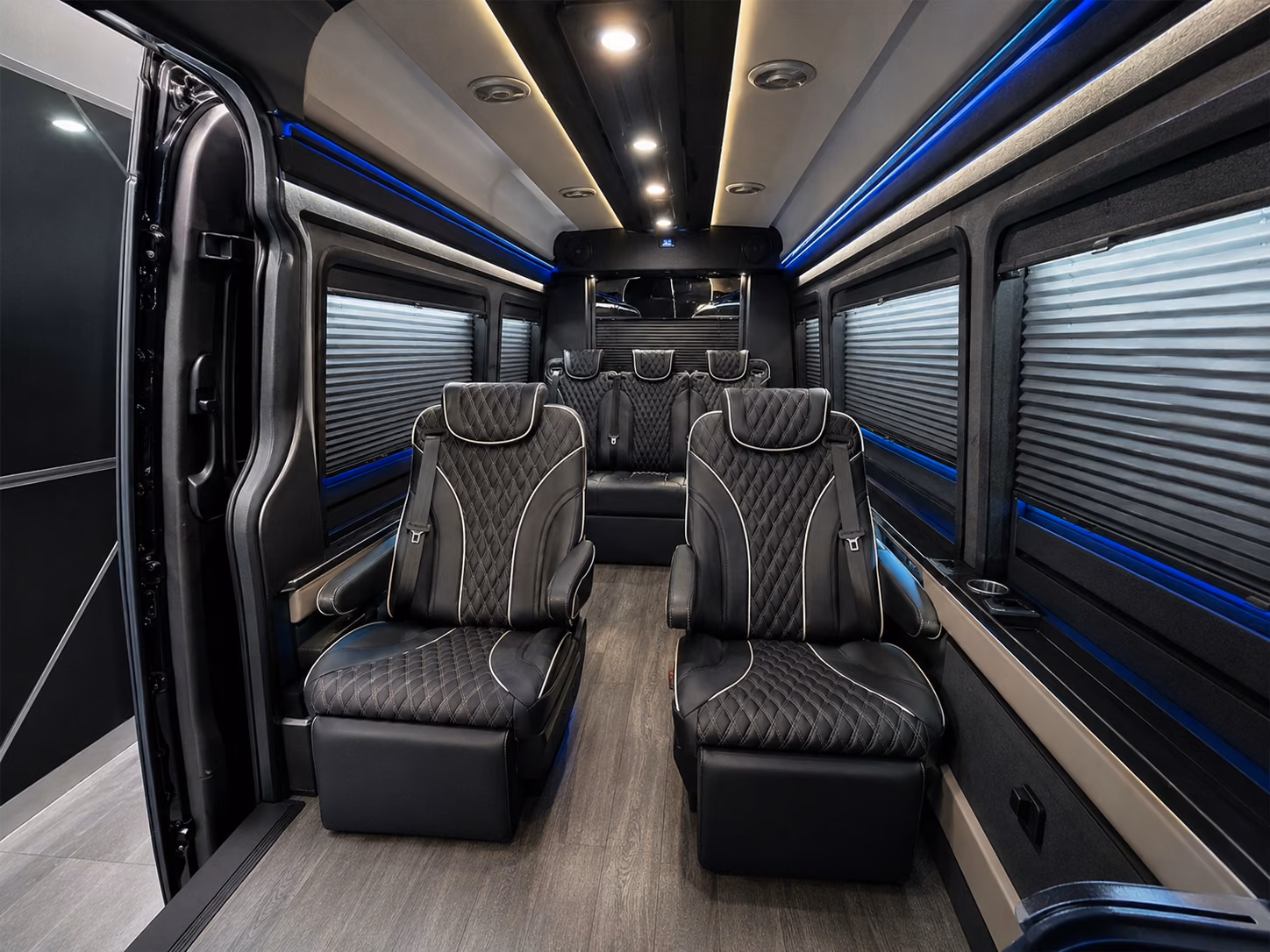 that s why groups in miami gardens choose a bus over rideshares for airport runs