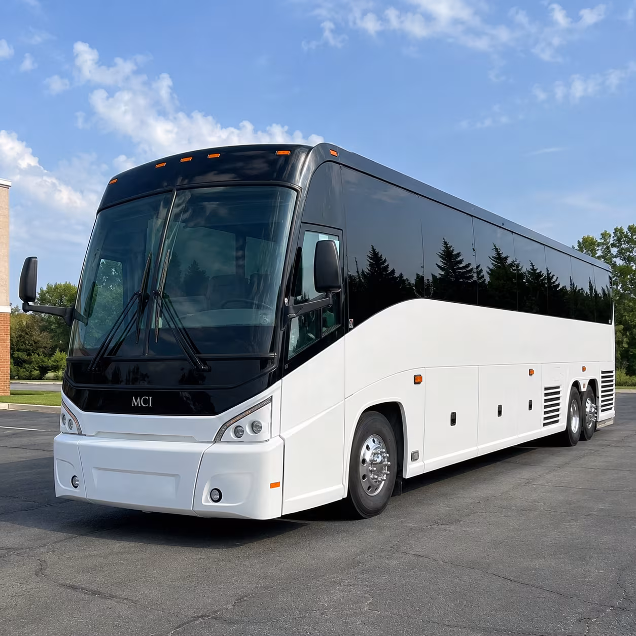 we help you compare every bus type for your miami gardens airport run